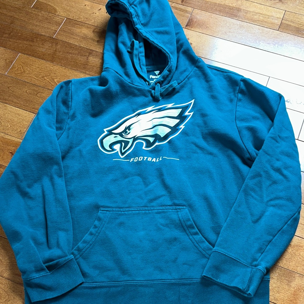 Men’s XL eagles hoodie